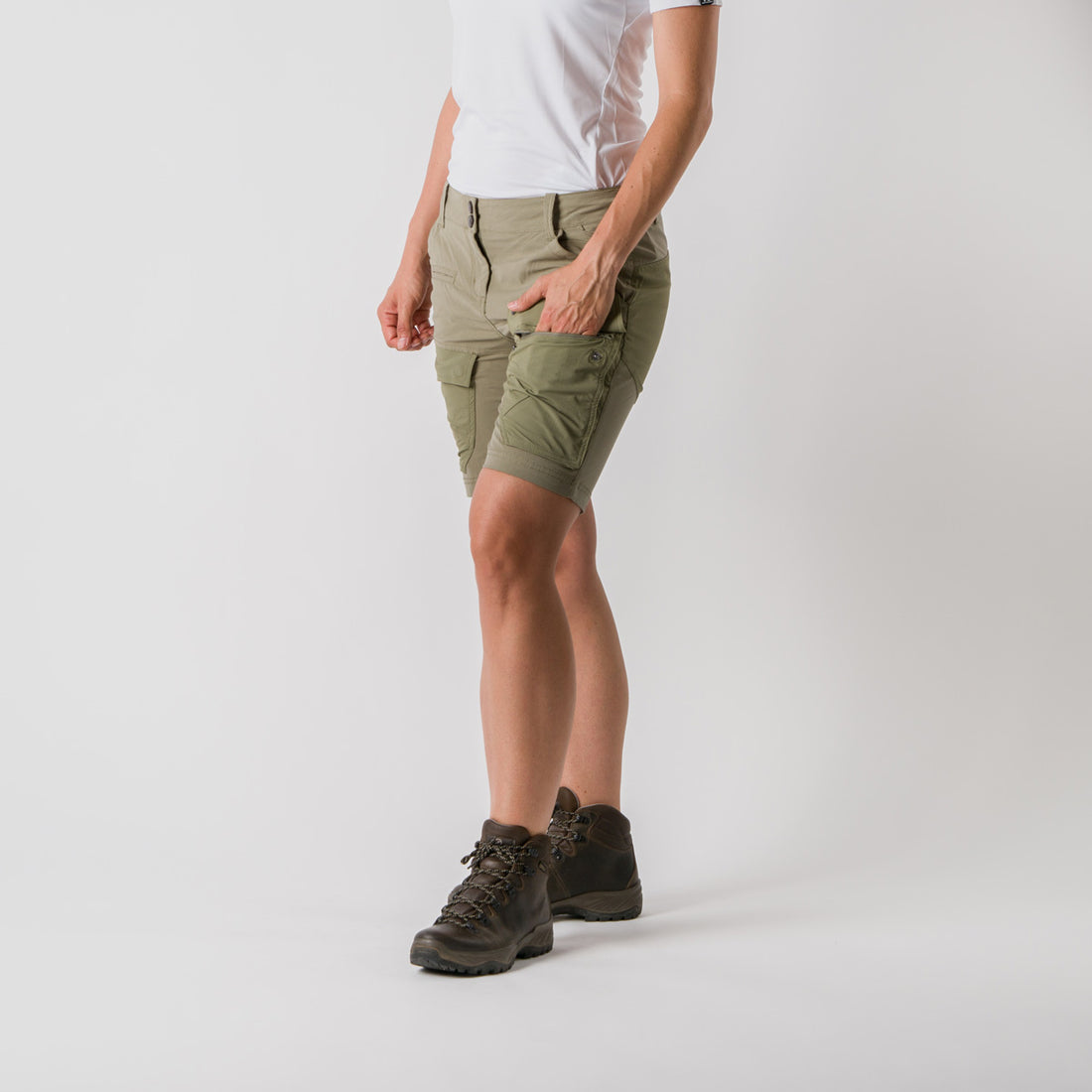 Women's hybrid stretch shorts adventure cargo KYLIE