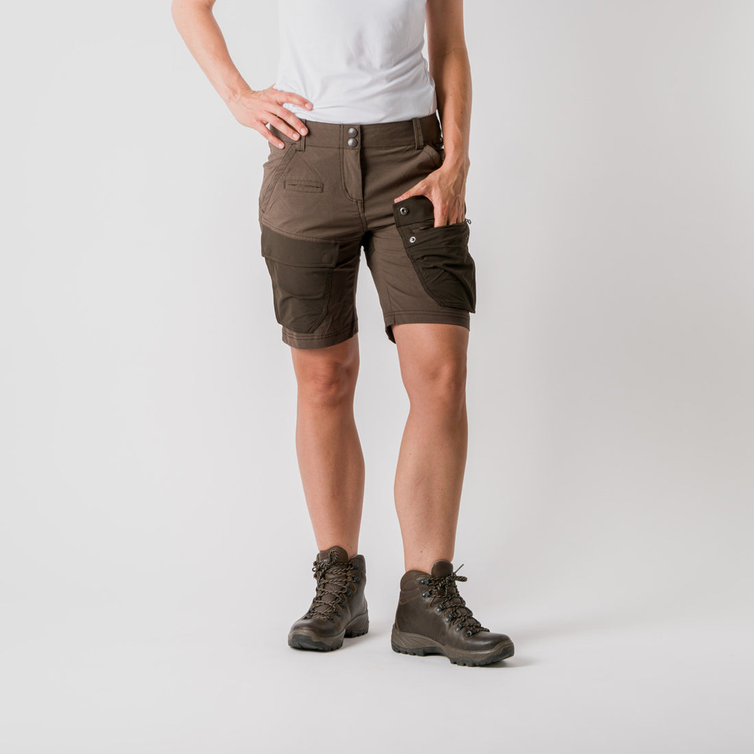 Women's hybrid stretch shorts adventure cargo KYLIE